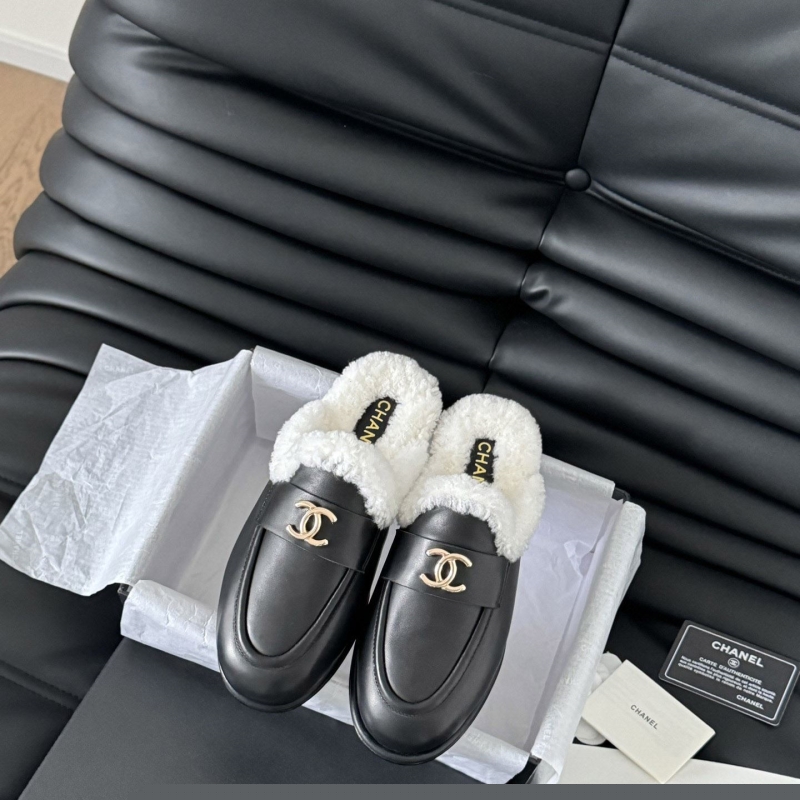 Ch*el slippers